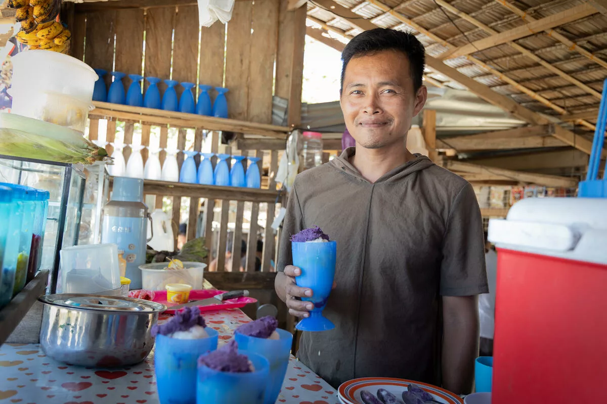 Father proudly shares halo-halo business success