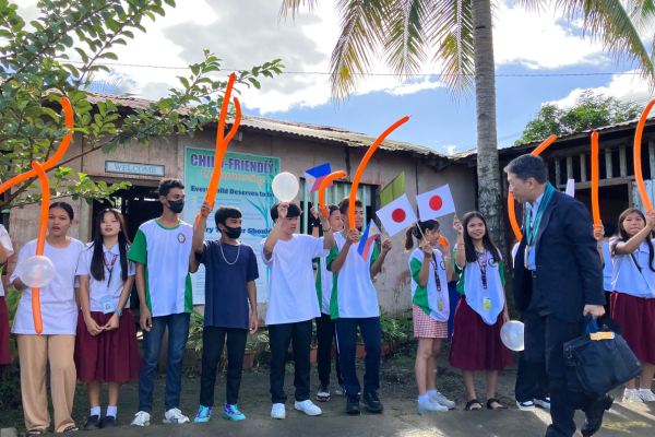 Mitsubishi Motors Corporation, World Vision turn over new classroom for Samar students
