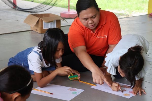 How to vet a faith-based child sponsorship program in the Philippines